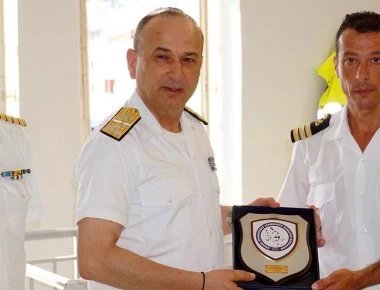 Παραμένει στη θέση του αρχηγού του ΛΣ ο αντιναύαρχος Σταμάτιος Ράπτης